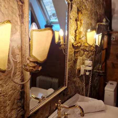 فندق Alte Pfarrey Neuleiningen