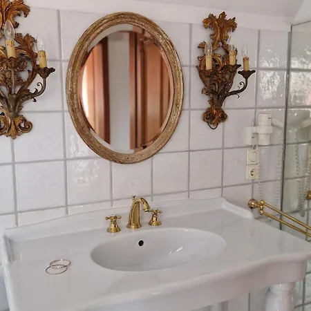 فندق Alte Pfarrey *