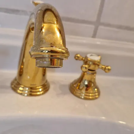 Alte Pfarrey فندق Neuleiningen