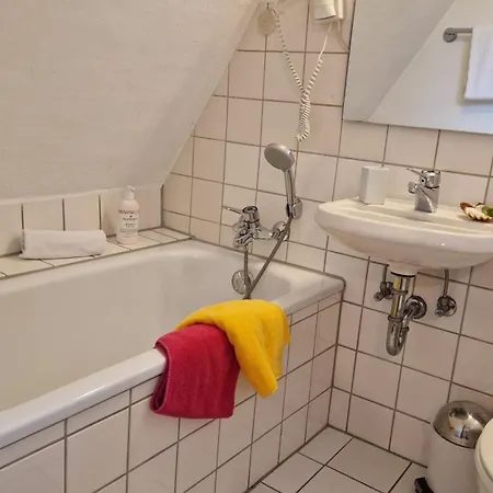 Alte Pfarrey فندق Neuleiningen