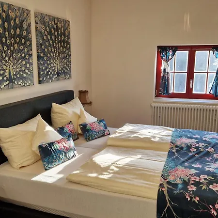 Alte Pfarrey * Neuleiningen