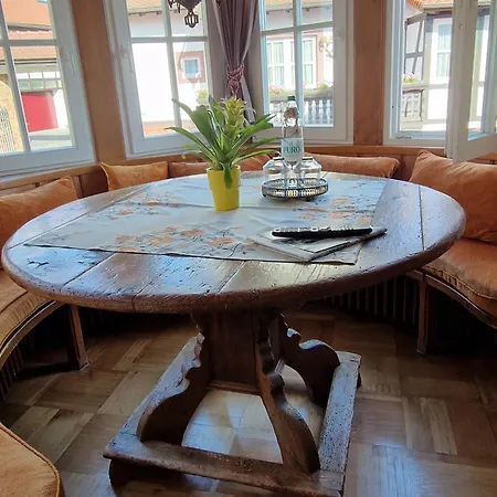 Alte Pfarrey * Neuleiningen