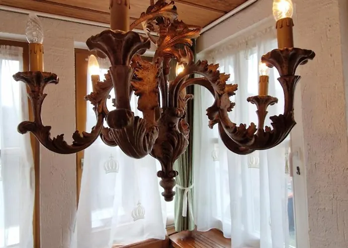 Alte Pfarrey * Neuleiningen