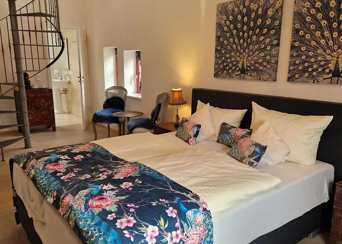 Alte Pfarrey * 뉴라이닝언