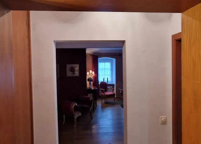 Alte Pfarrey * 뉴라이닝언