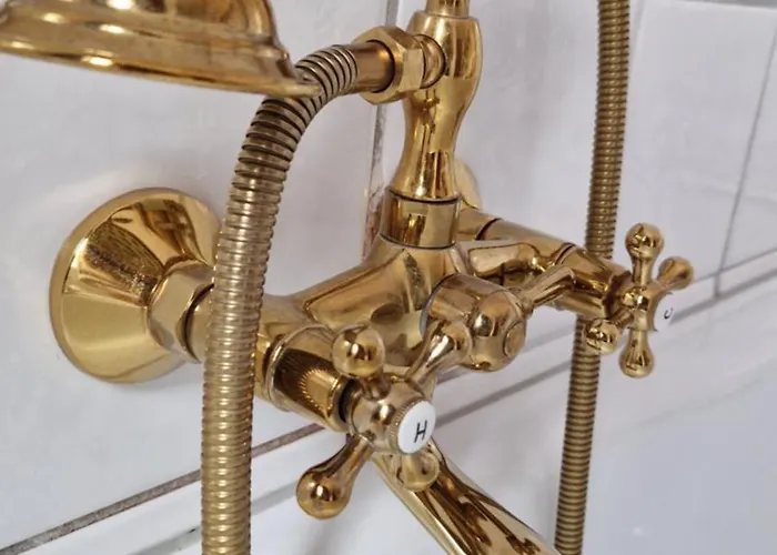 Alte Pfarrey Otel Neuleiningen